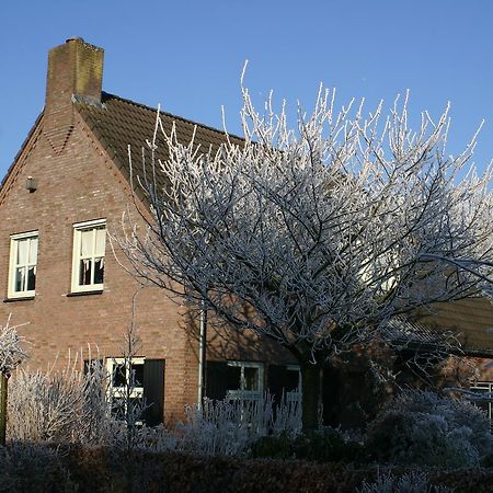 B&B Aan De Burgt Boekel Exterior photo